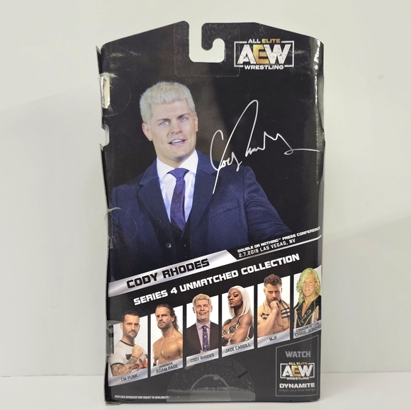 Cody Rhodes 7" Figure, AEW Unmatched Series 4, #27 in Suit w/Accessories - Picture 5 of 7